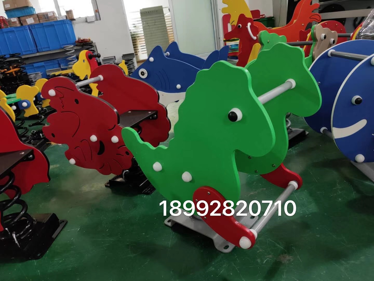 雙片卡通動(dòng)物PE板搖馬搖搖