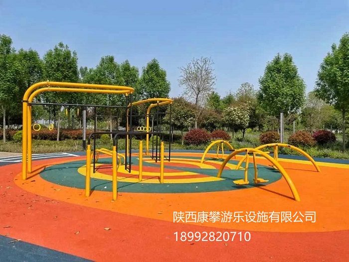 戶外游樂設施