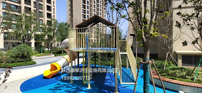 戶(hù)外玻璃樹(shù)屋滑梯組合
