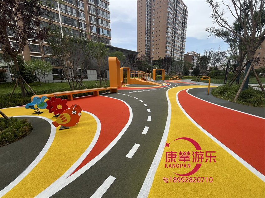 兒童活動(dòng)器材